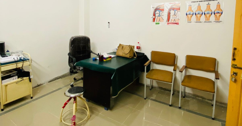 Dr Aman Shujah Clinic - Physiotherapist in Attock